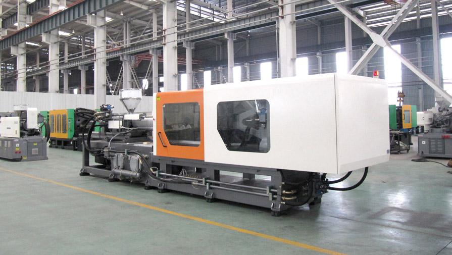 萬(wàn)里新能源：勝岳注塑機(jī)技術(shù)先進(jìn)，質(zhì)量過(guò)硬